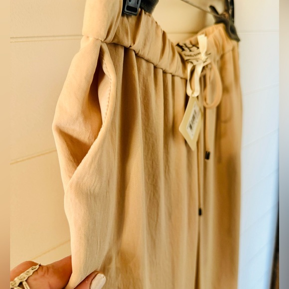 NWT- Haute Hippie - Silky - buff color Pants - Picture 4 of 6